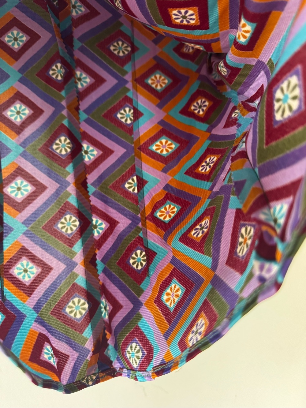Handmade Vintage 70s Retro Geo Daisy Mock neck Top M - Picture 7 of 7
